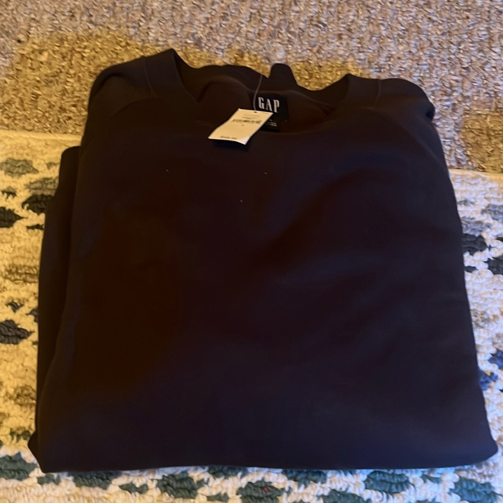 Gap crewneck in chocolate brown size L- NWT